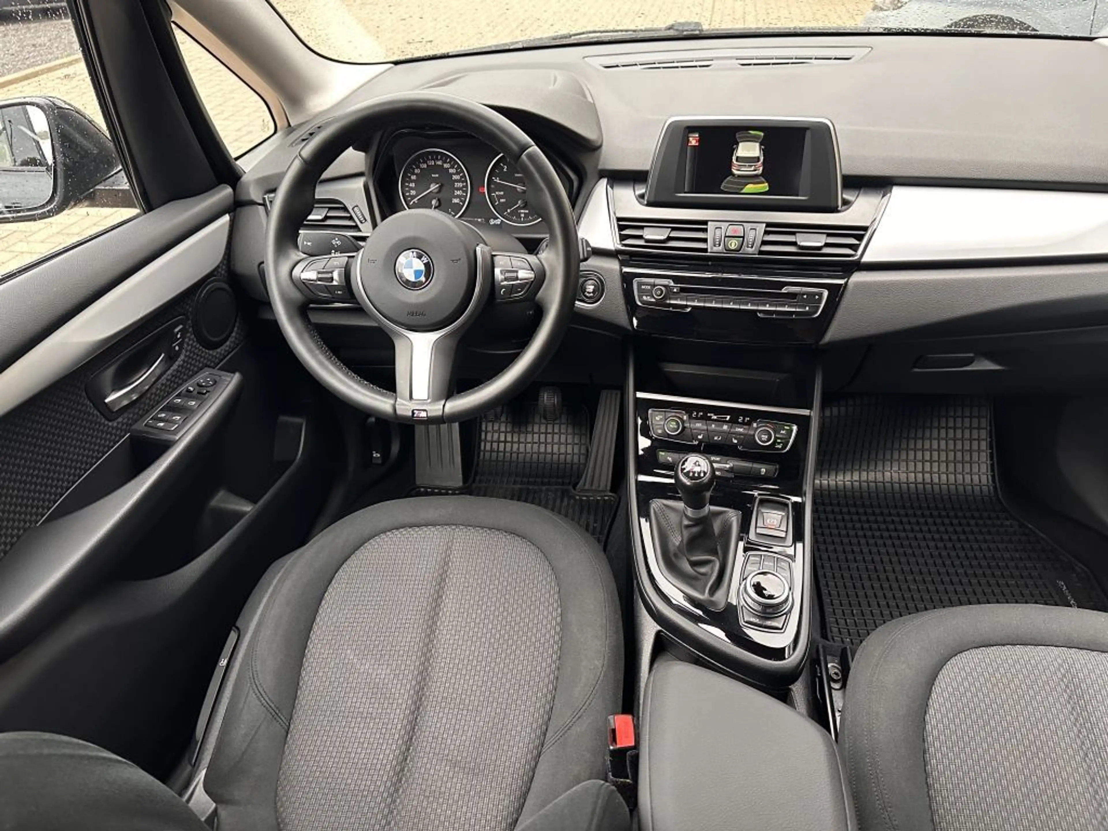 BMW 216 Advantage — photo 12