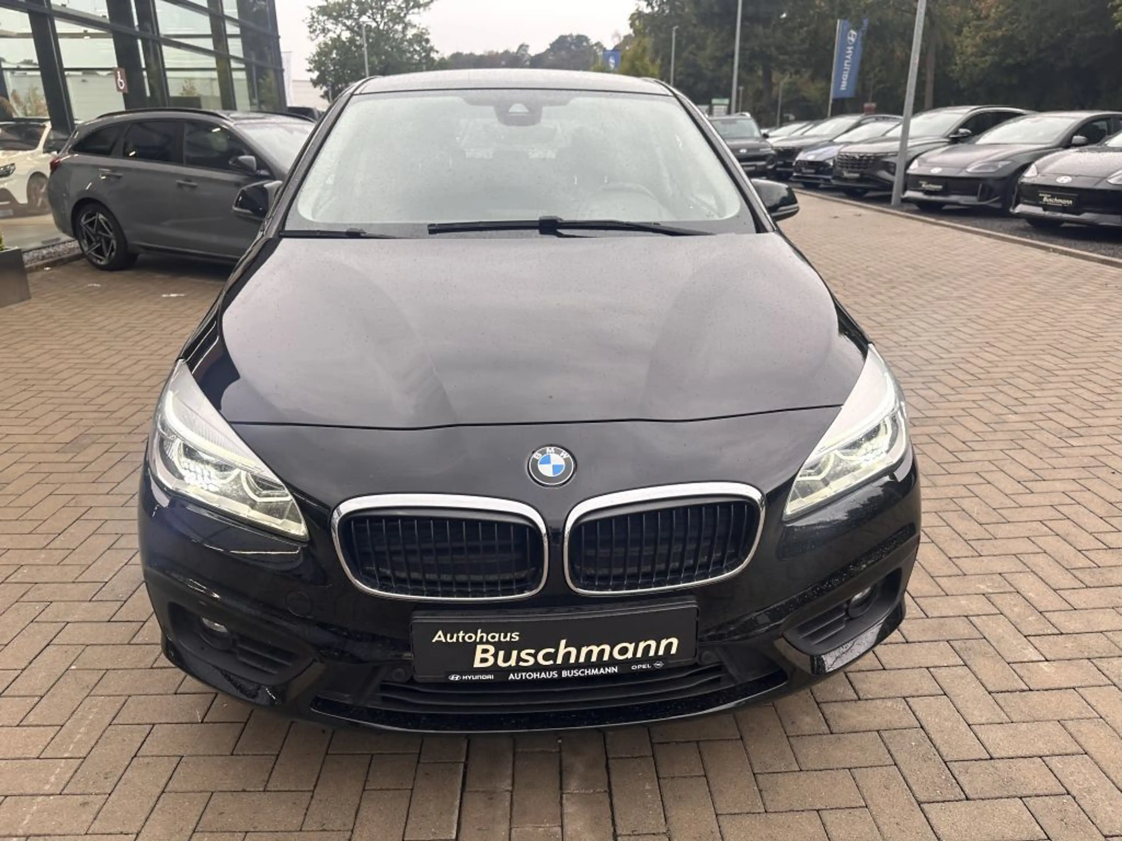BMW 216 Advantage — photo 2