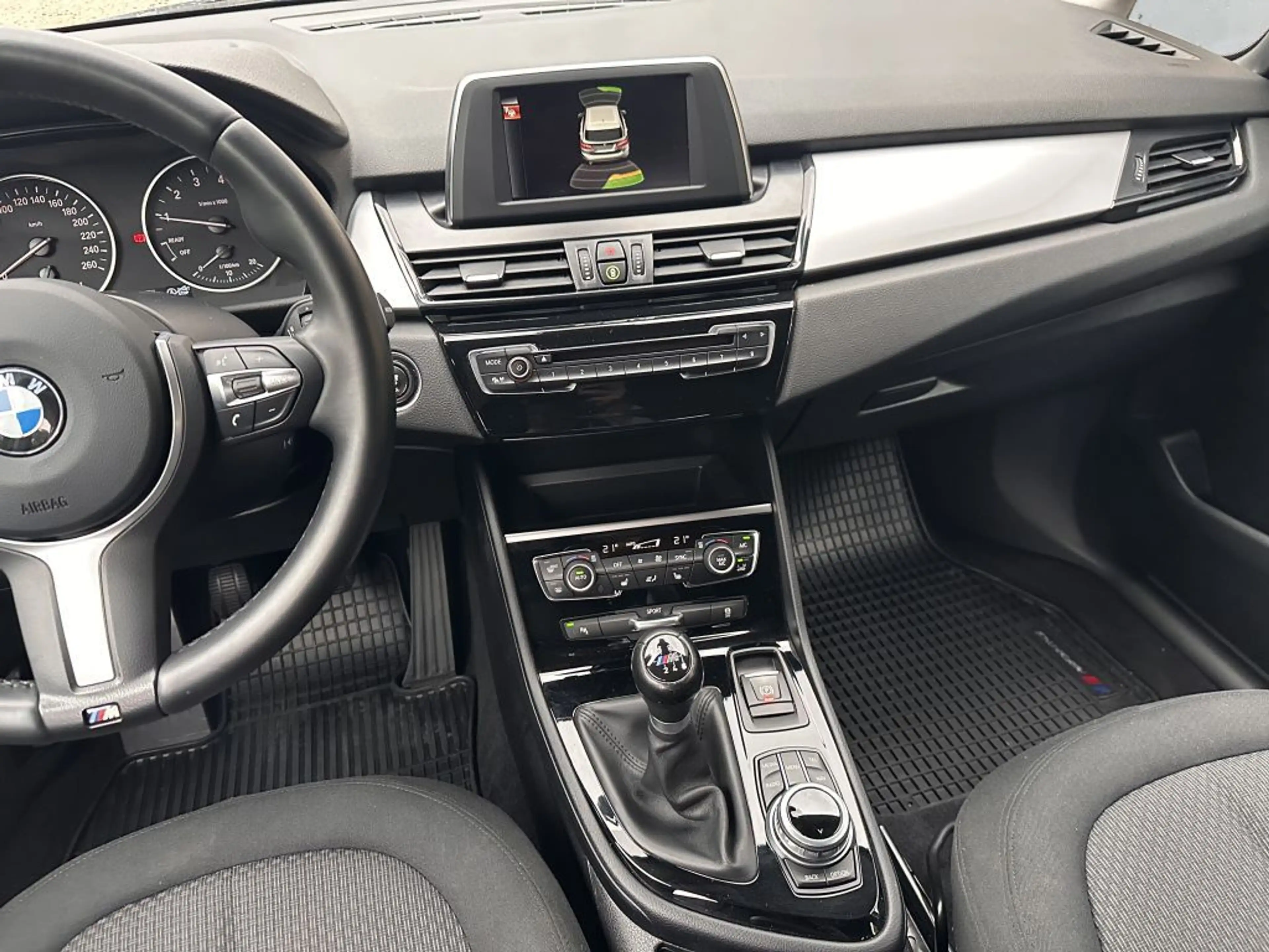 BMW 216 Advantage — photo 13