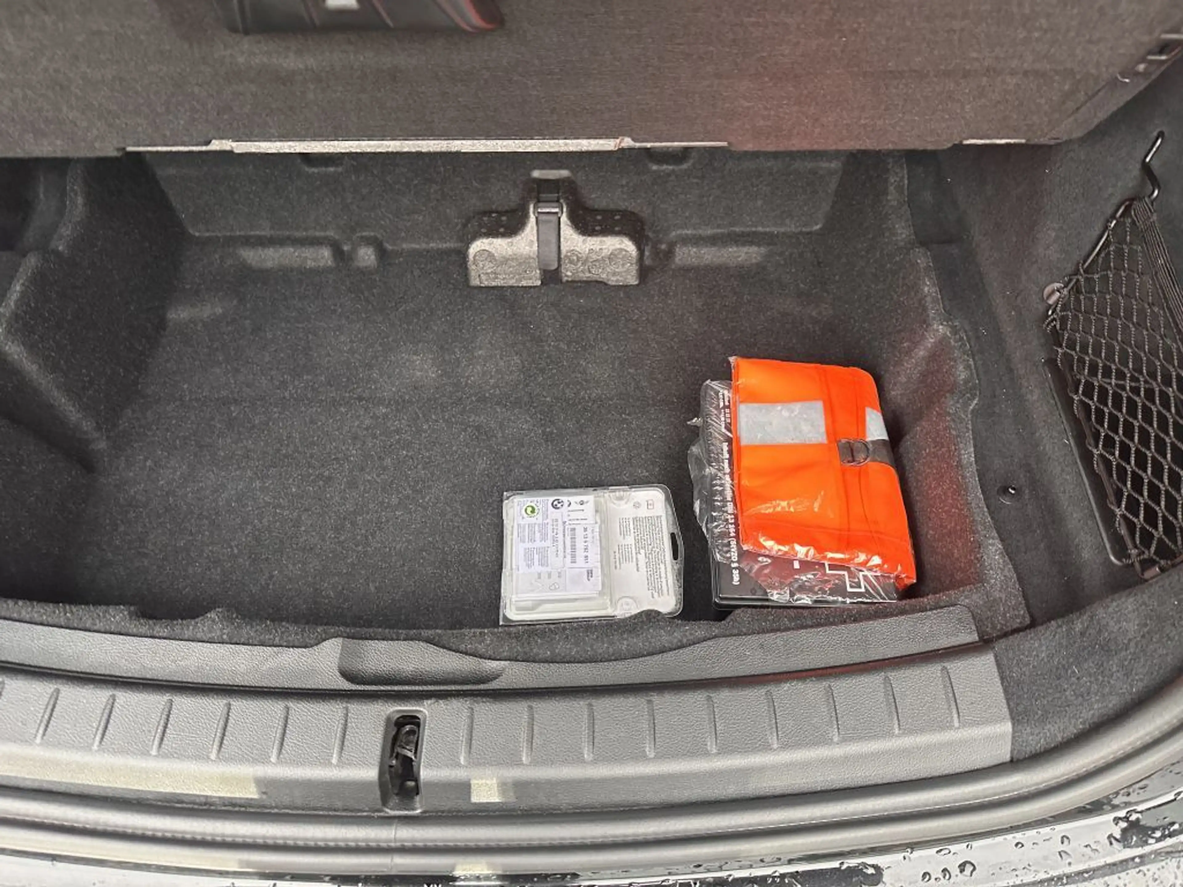 BMW 216 Advantage — photo 9