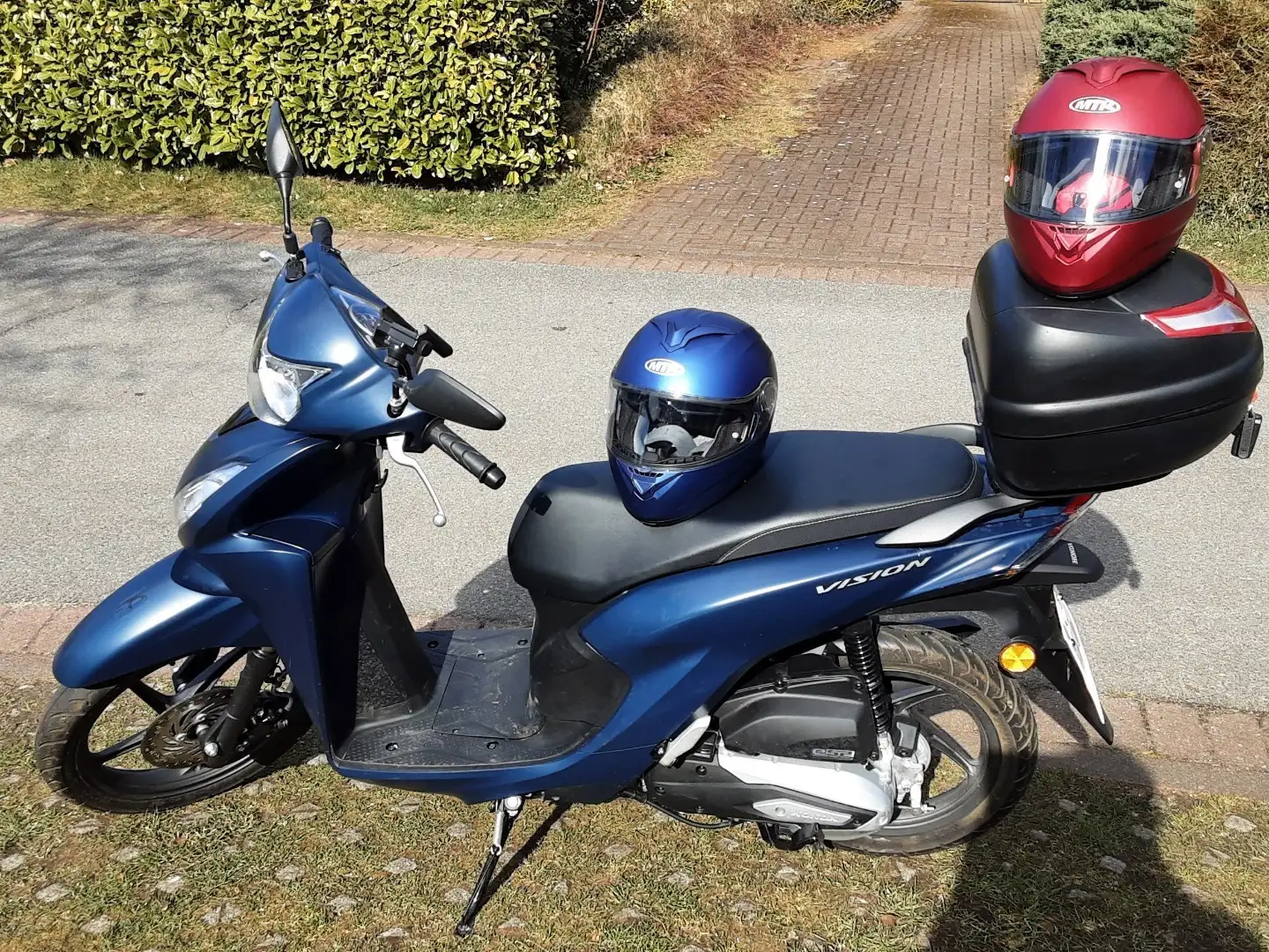 Honda Vision 110 incl. 2 Helme und Topcase Albastru - 1