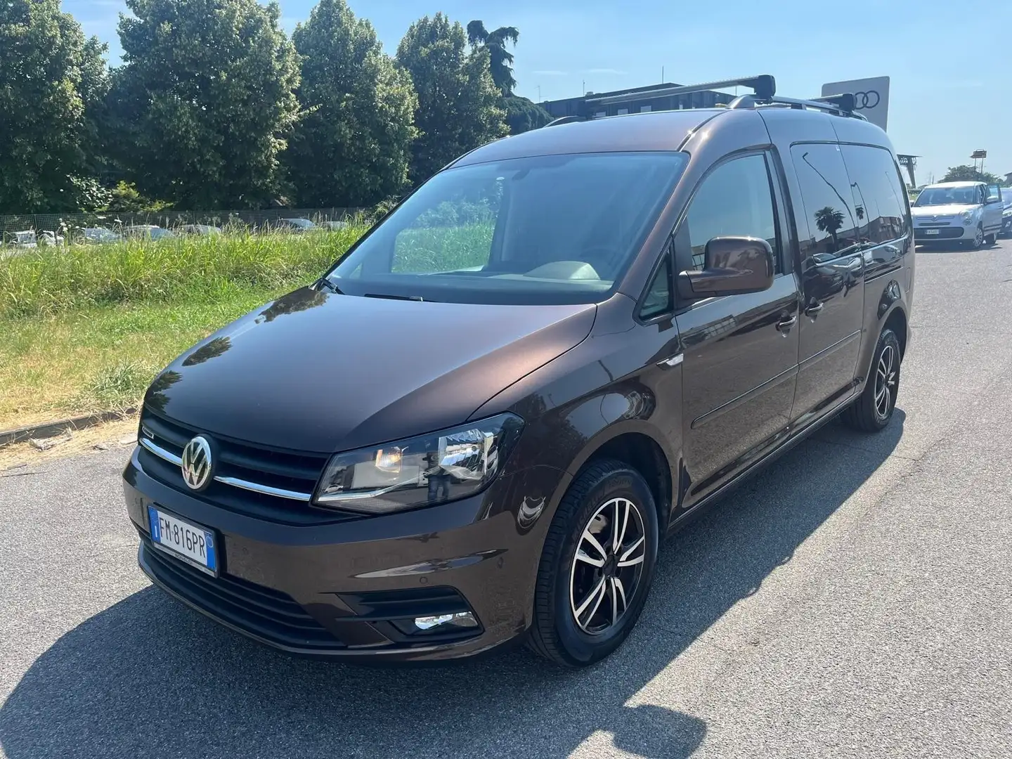 Volkswagen Caddy 1.4 TGI Marrone - 1