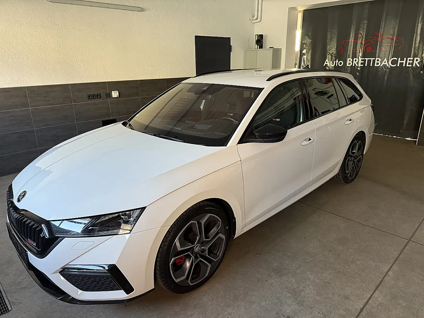 Skoda Octavia Combi 2,0 TDI 4x4 RS DSG *LED*AHK*Virtual*Head Up* Weiß - 1