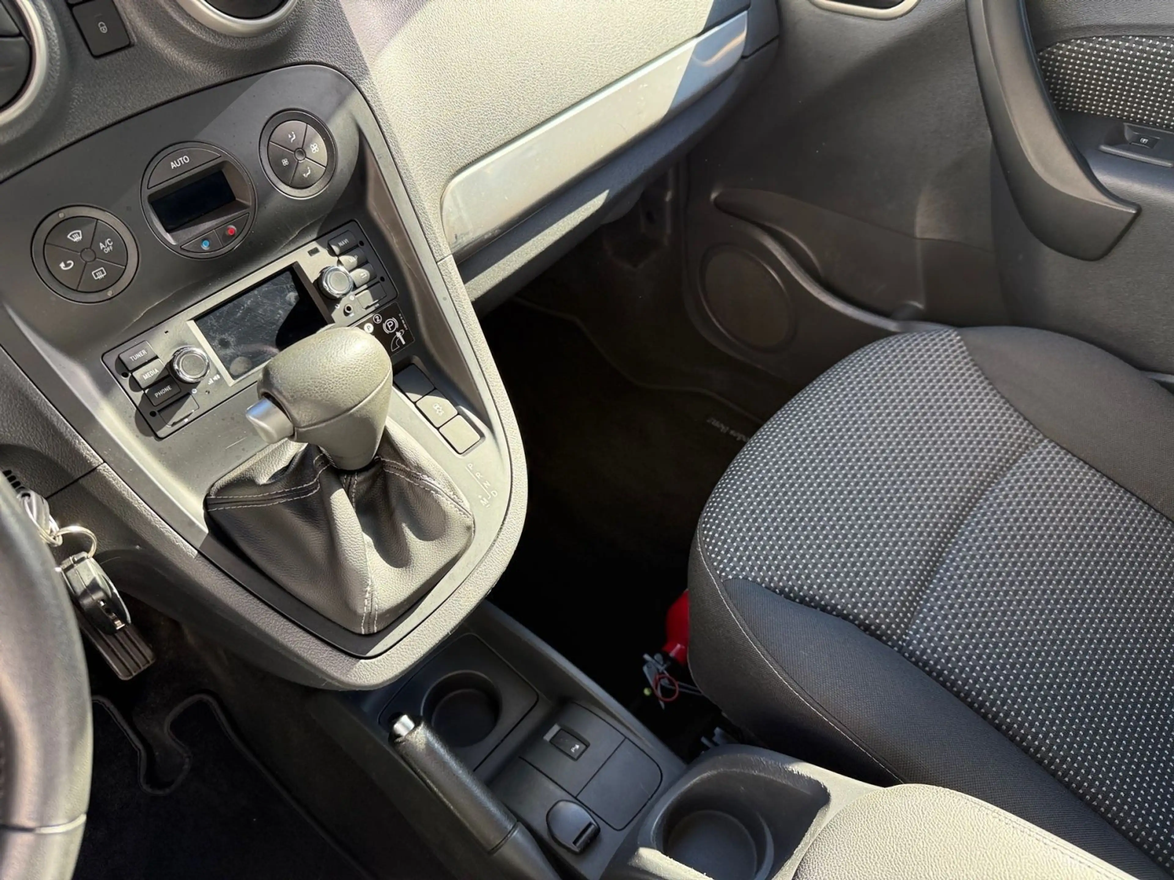 Mercedes-Benz Citan Kombi Automatik 112 lang / Ganzjahresreife — photo 12
