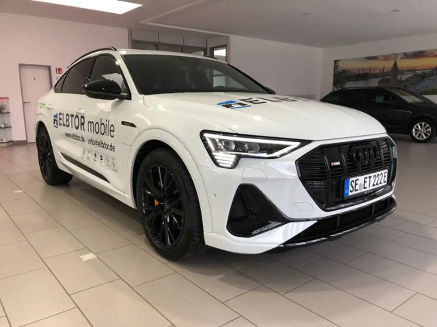 Audi e-tron Sportback 55 quattro S line Weiß - 2