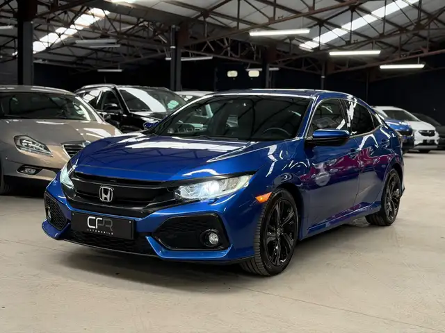 Honda Civic 1.0 i-VTEC * CARNET COMPLET * COCKPIT * CAMERA * GPS