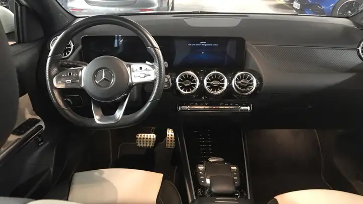 Mercedes-Benz GLA 2022, foto 8