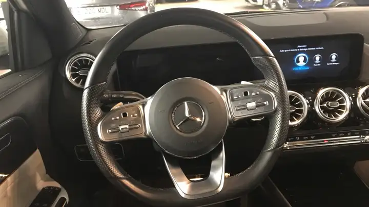 Mercedes-Benz GLA 2022, foto 9