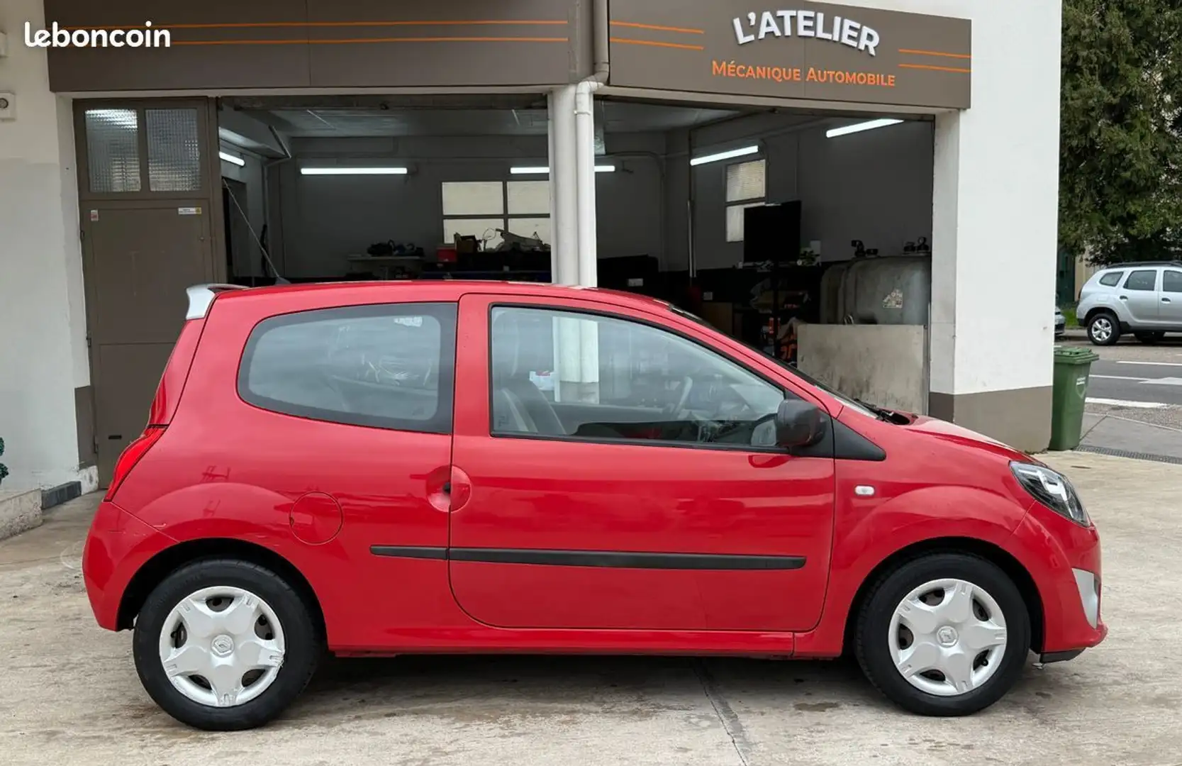 Renault Twingo 1.2 75 authentique eco2 %2B 1ere main distribution ok garantie 12 mois Roşu - 2