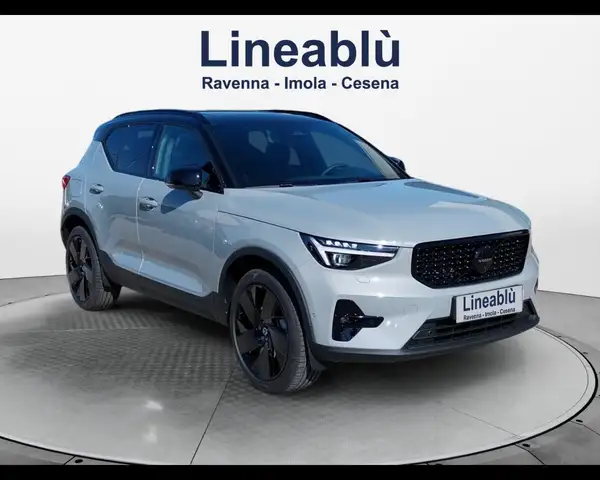 Volvo XC40 view 7