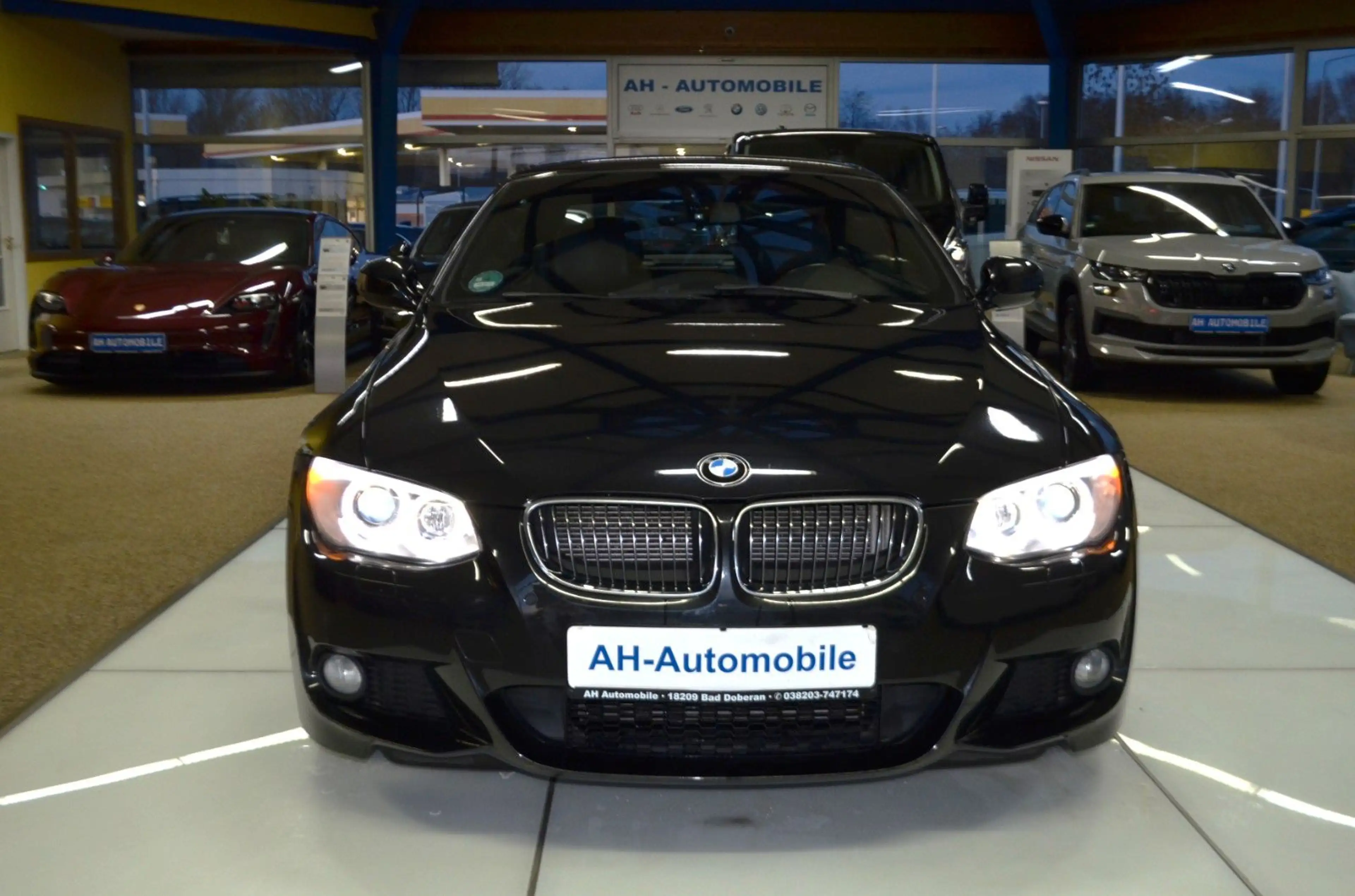 BMW 330 d Cabrio M-PAKET XENON / NAVI / LEDER / PDC — photo 10