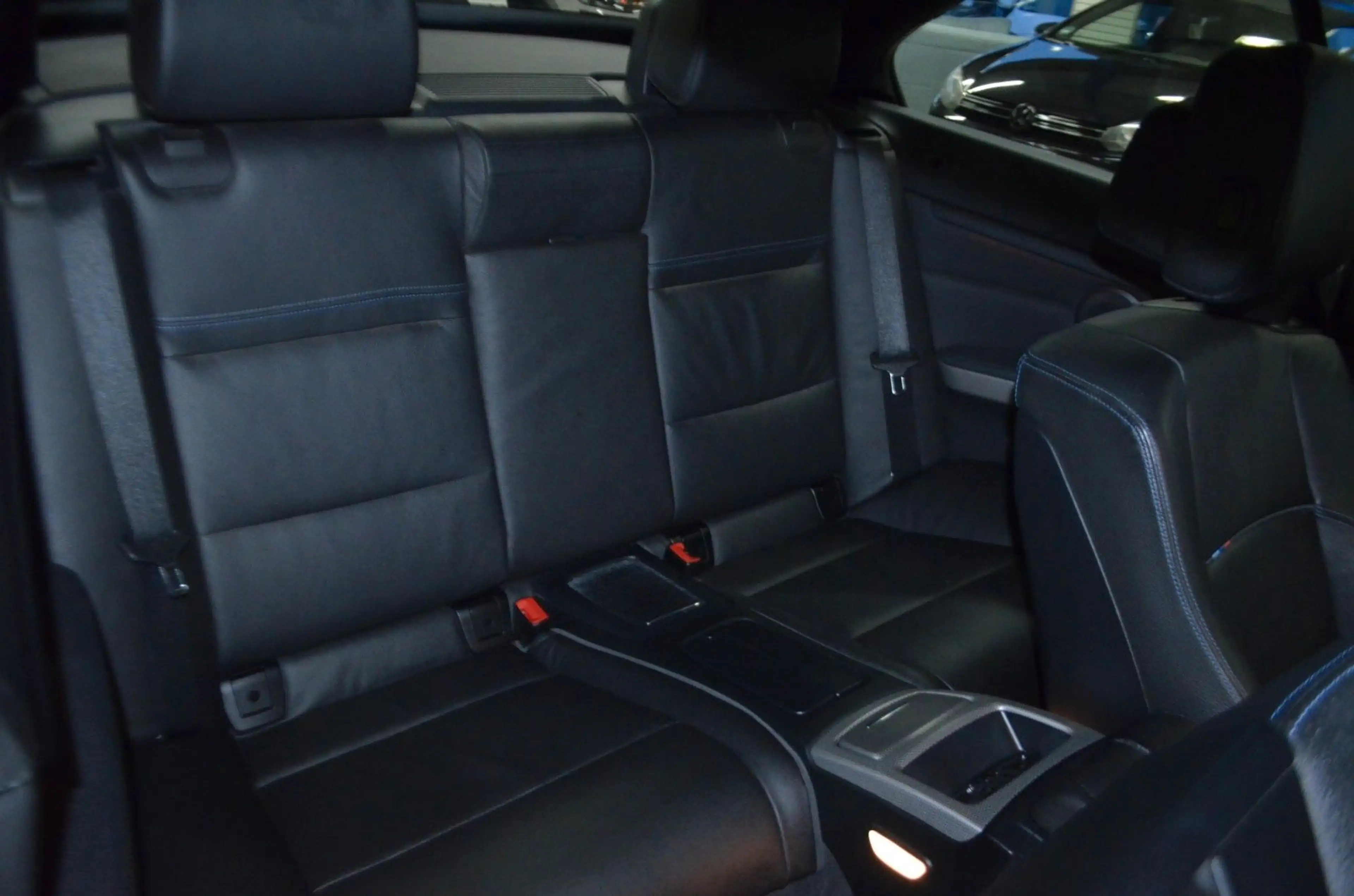 BMW 330 d Cabrio M-PAKET XENON / NAVI / LEDER / PDC — photo 14