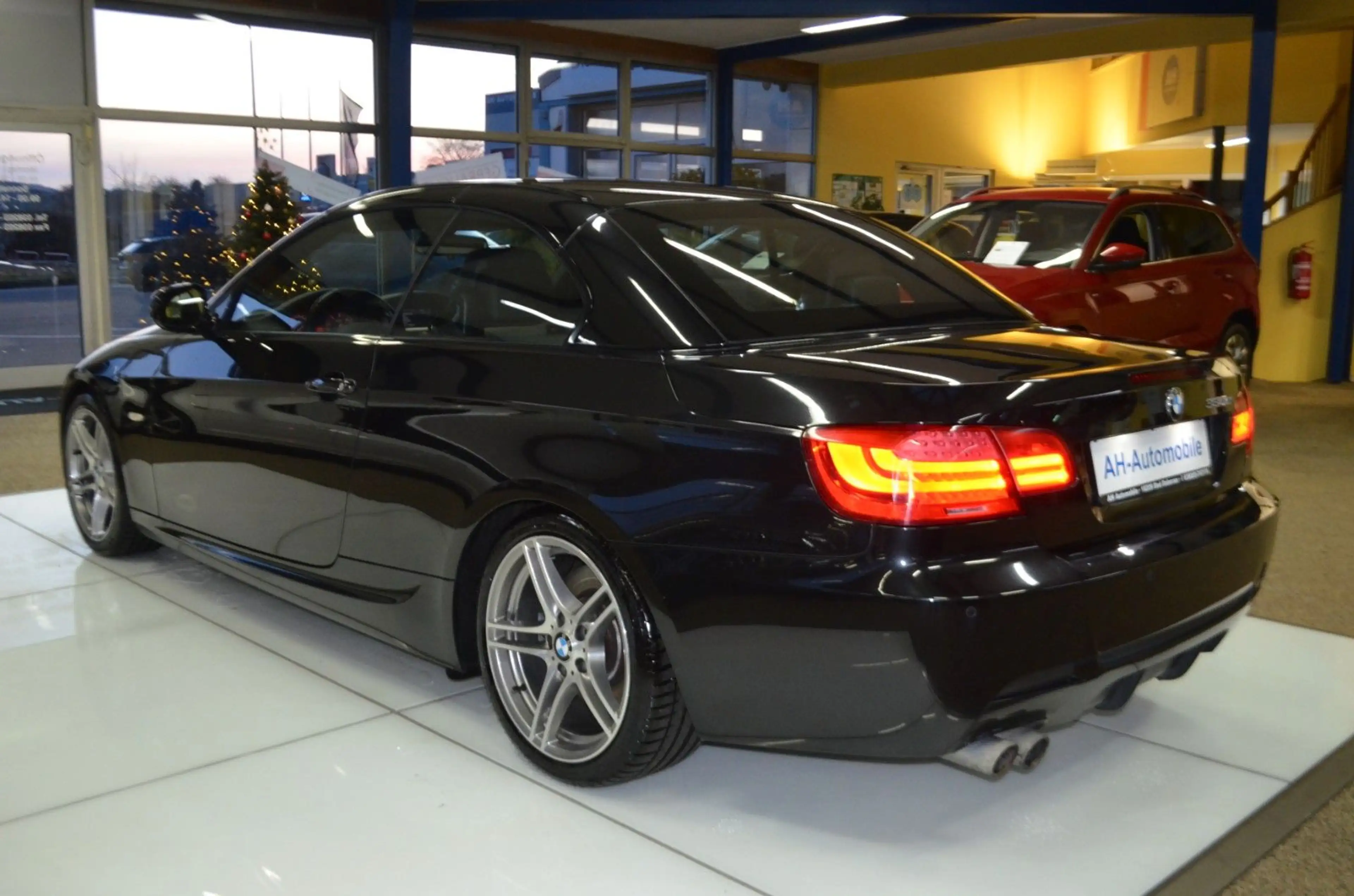 BMW 330 d Cabrio M-PAKET XENON / NAVI / LEDER / PDC — photo 8