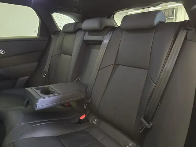 Land Rover Range Rover Velar view 15