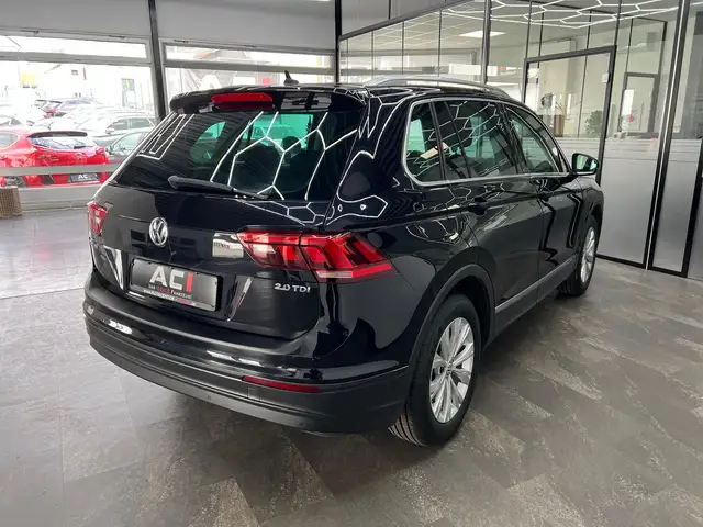 Volkswagen Tiguan view 9