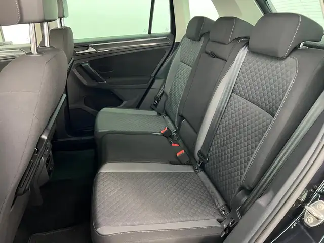Volkswagen Tiguan view 15