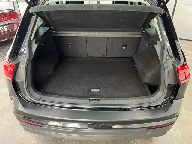 Volkswagen Tiguan view 17