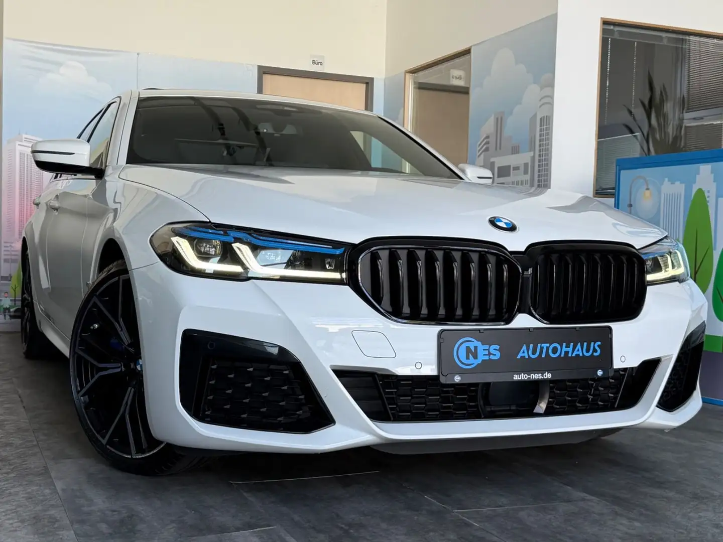 BMW 520 d xD*M SPORT*LASER*M-SITZE*HARMAN*SOFT*HUD*20 Bianco - 2