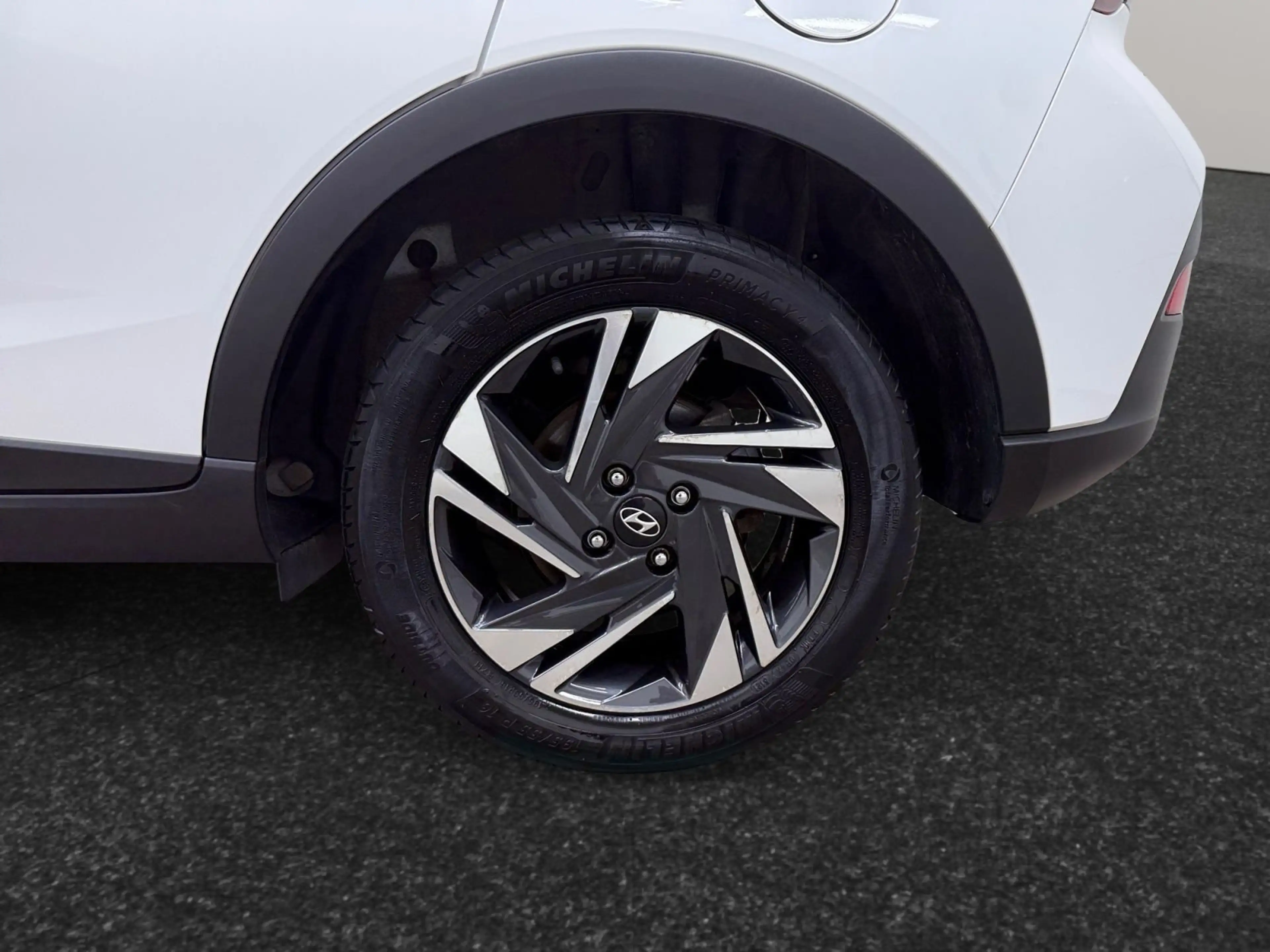Hyundai BAYON 1.0T-GDi 48V Techno 7DCT — photo 4