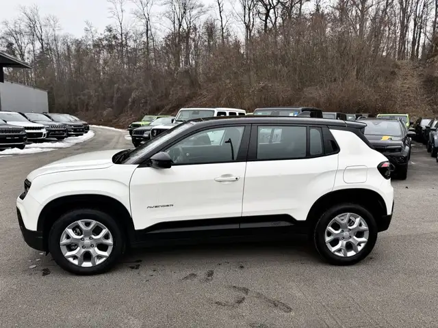 Jeep Avenger view 6