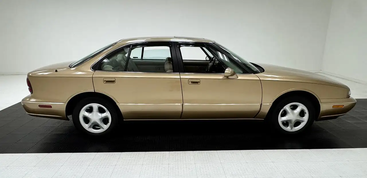 Oldsmobile 4 Door Sedan, foto 6
