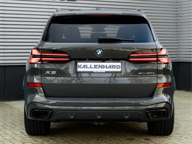 BMW X5 view 7