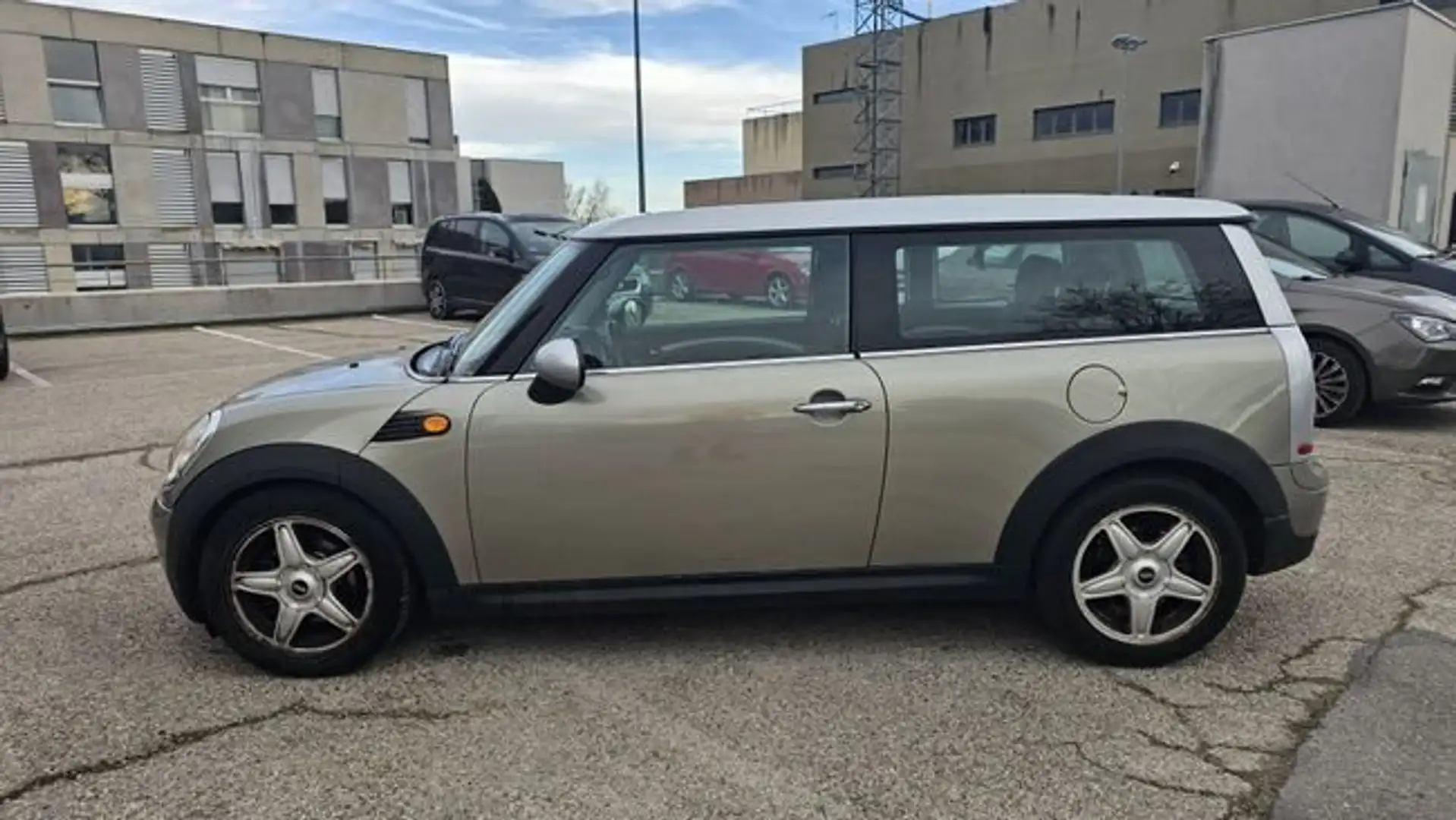 MINI Cooper D Gris - 2