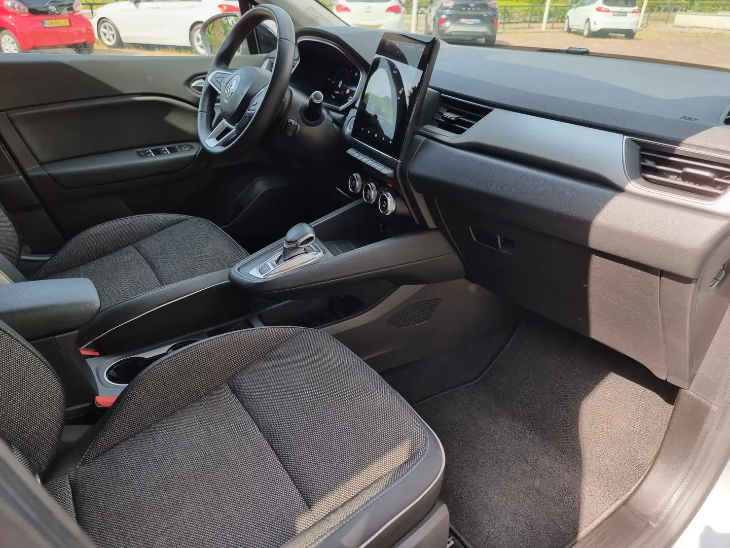 Renault Captur 1.6 E-Tech Plug-in Hybrid 160pk Intens | Super uit Oranje - 2