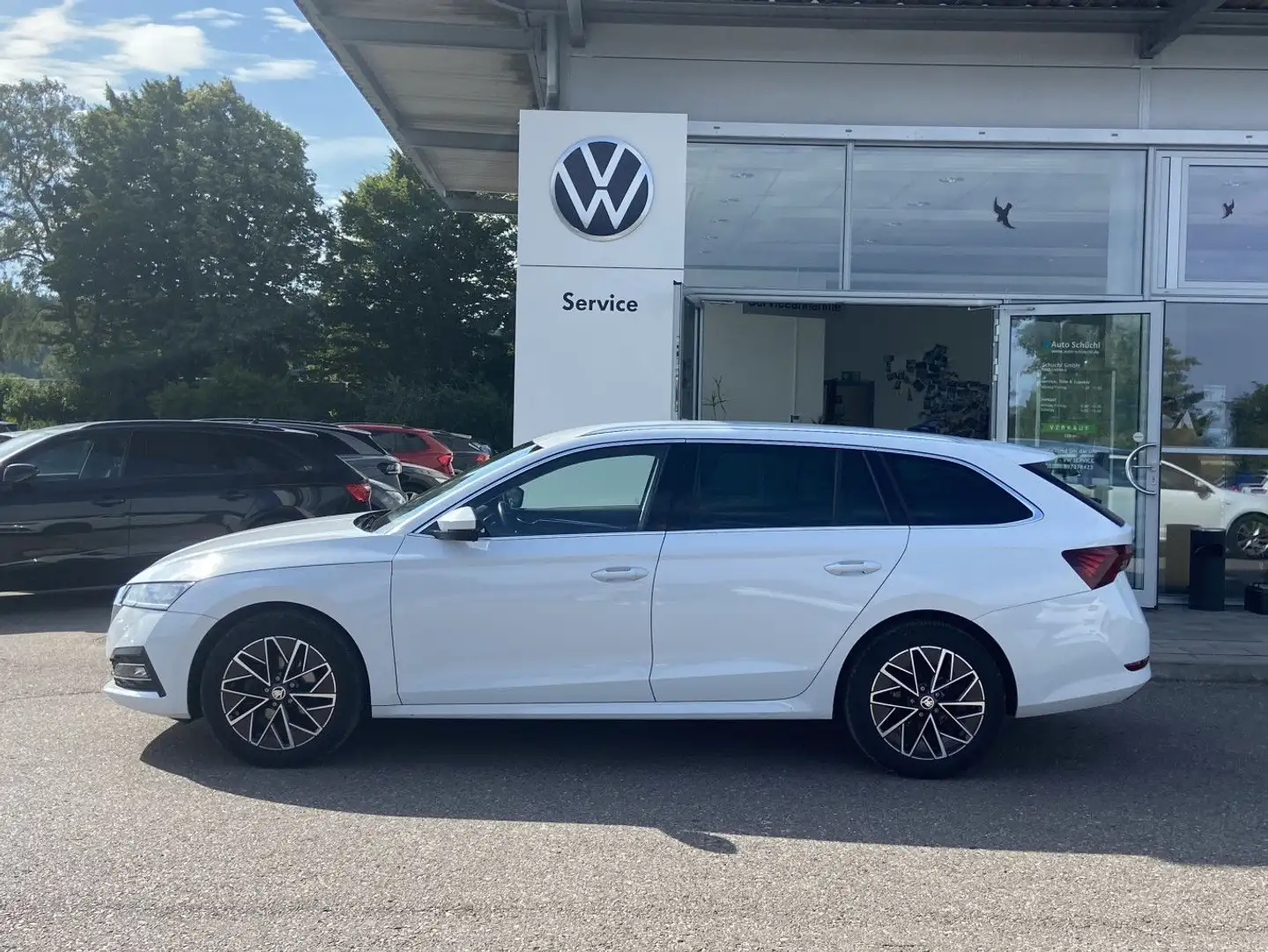 Skoda Octavia Combi 2.0 TDI Style AHK+17"+LEDER+EL.SIT Weiß - 2