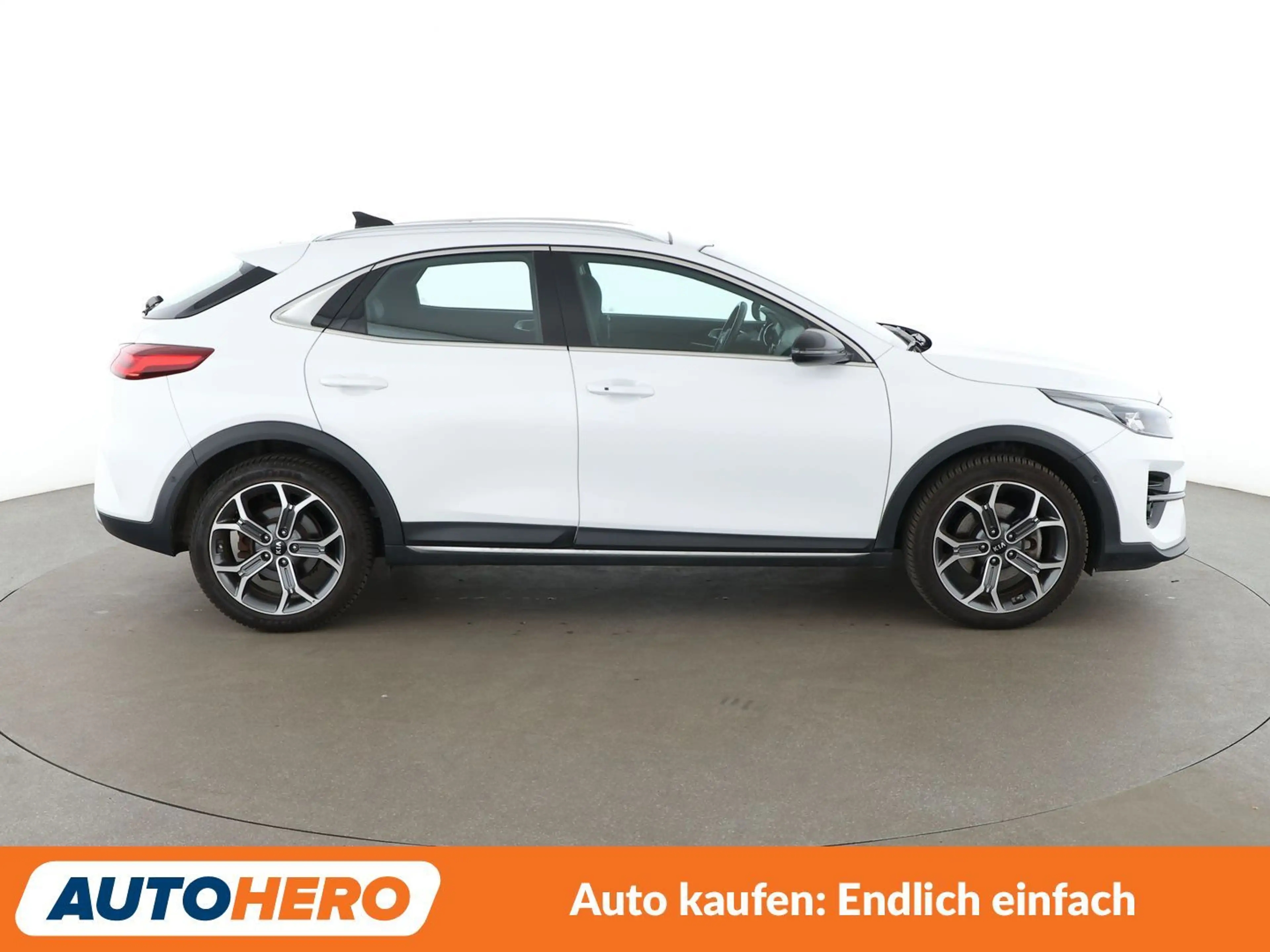 Kia XCeed 1.6 Plug-in Hybrid Spirit Aut.*NAVI*LED*CAM*SPUR* — photo 7