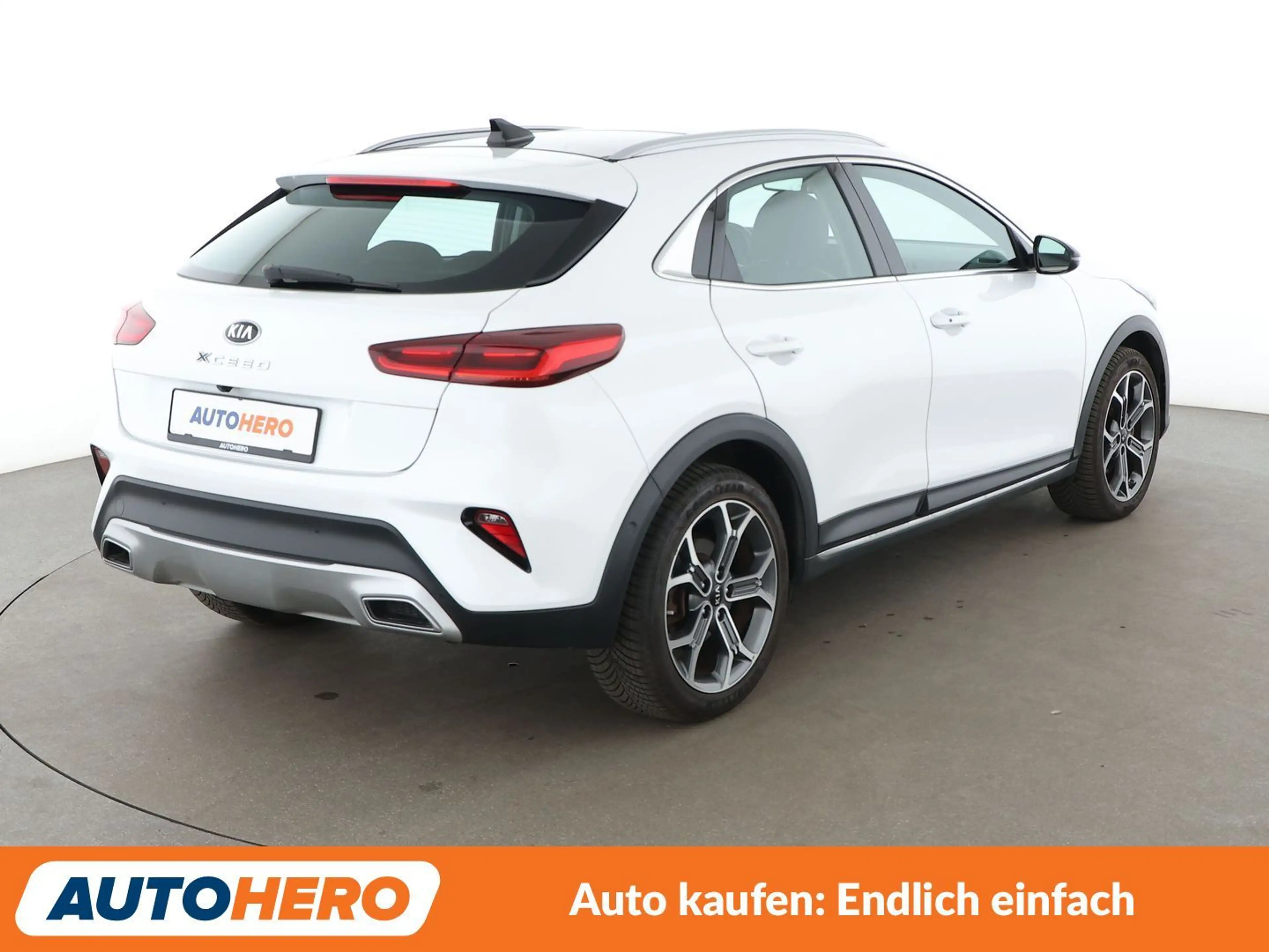 Kia XCeed 1.6 Plug-in Hybrid Spirit Aut.*NAVI*LED*CAM*SPUR* — photo 6