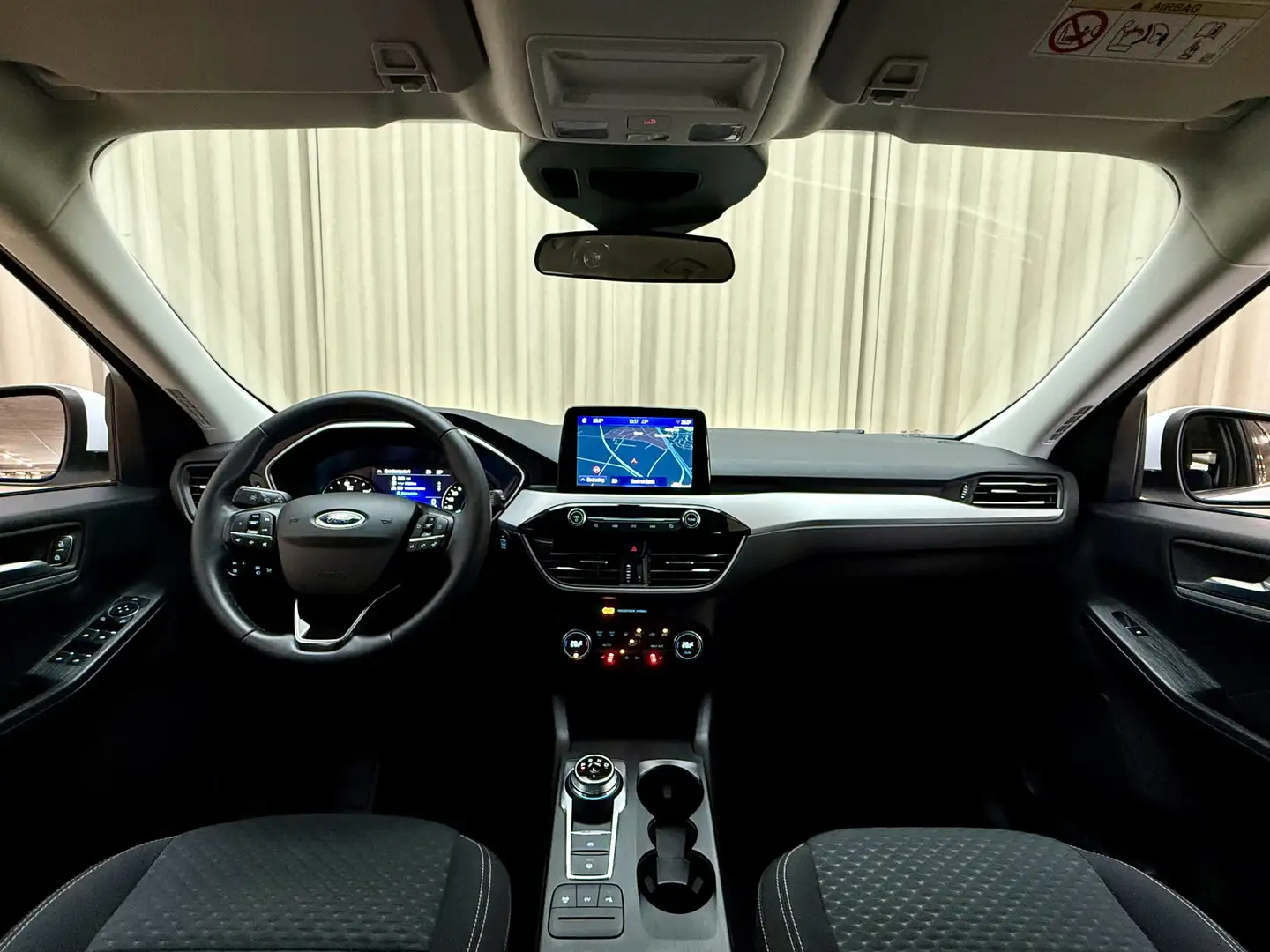 Ford Kuga 2.5 PHEV Trend *Apple-Carplay* Stoelverwarming / E Wit - 2