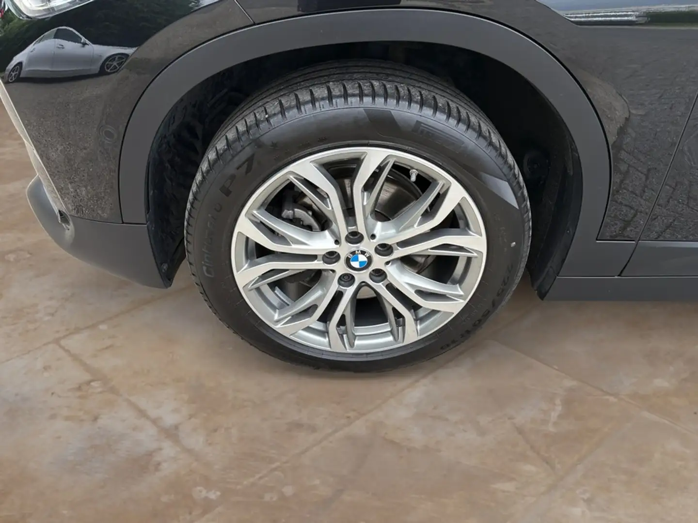 BMW X2 sDrive18d Advantage Plus+2Jahre-BPS.-GARANTIE Schwarz - 2