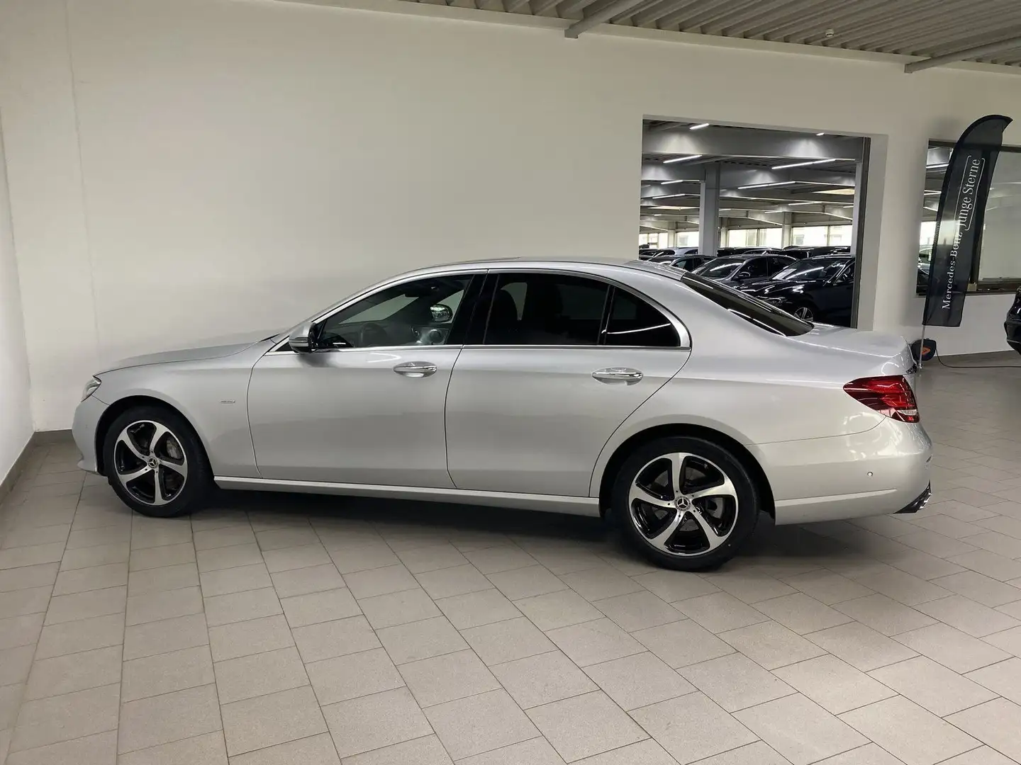 Mercedes-Benz E 400 d 4M AVANTGARDE MULTI+DIST+BURM+360°+KEY Silber - 2