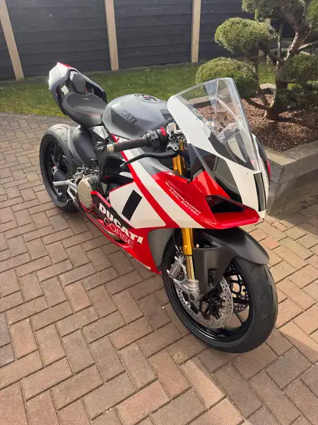 Ducati Panigale V2 - foto 2