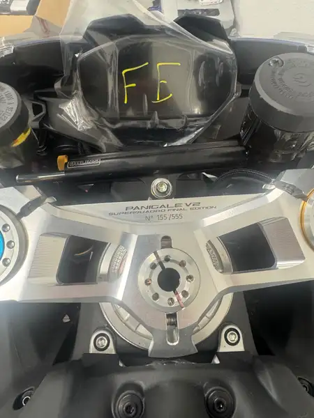 Ducati Panigale V2 - foto 6