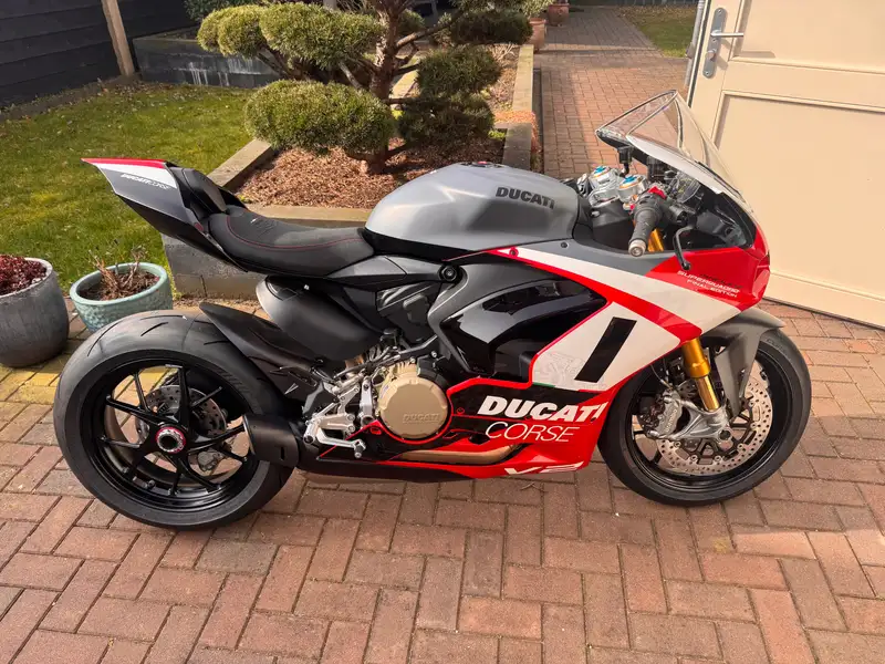 Ducati Panigale V2