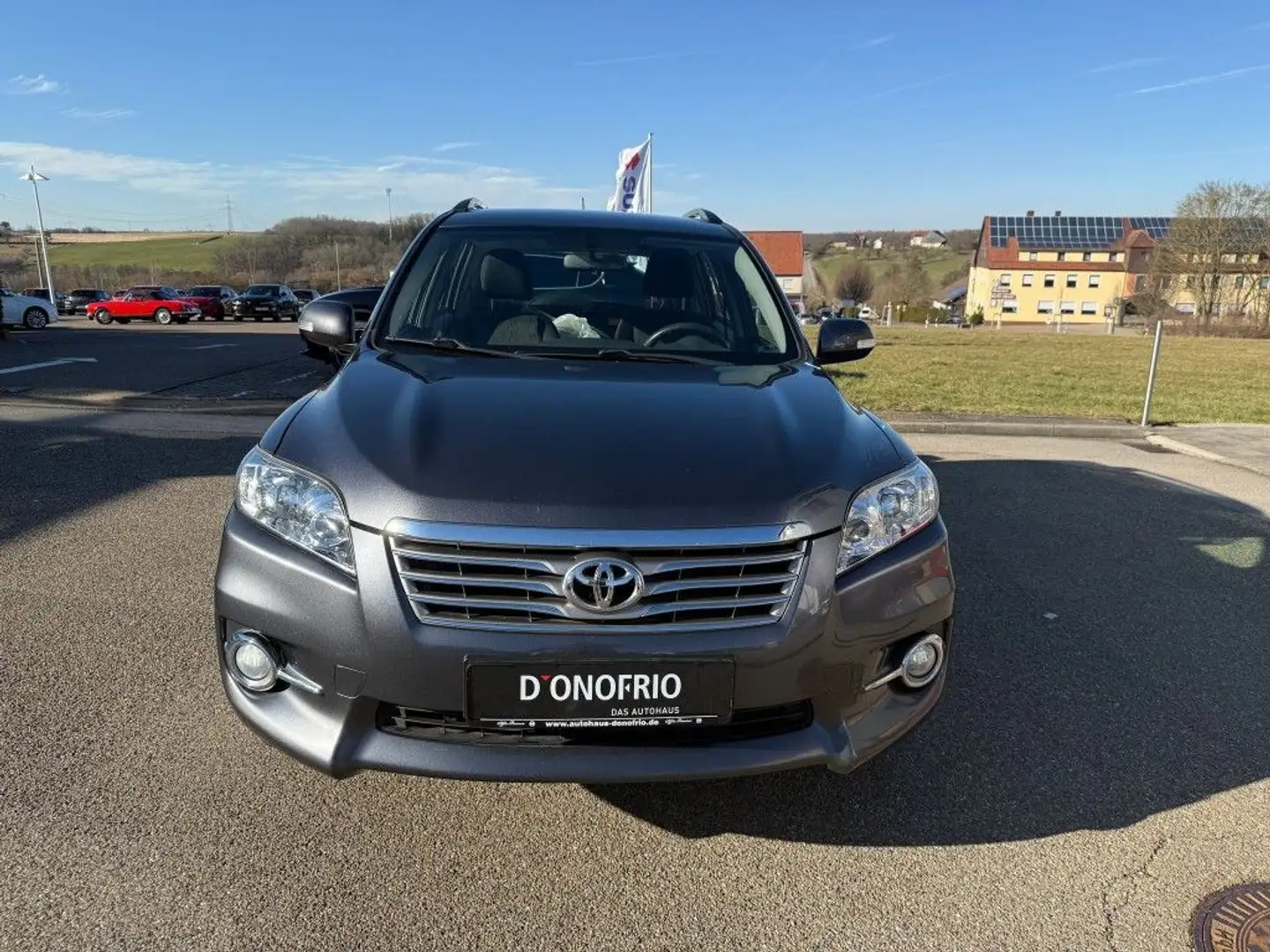 Toyota RAV 4 2.2 D-4D 4x4 aus 1. Hand mit AHK, Diesel - 2