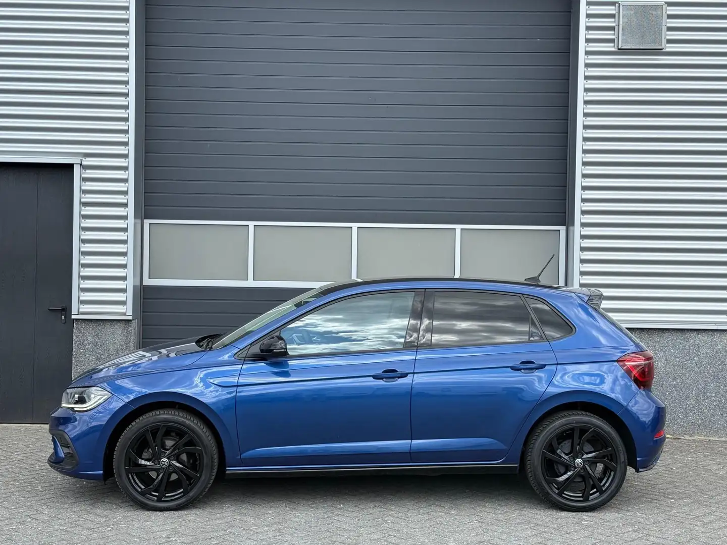 Volkswagen Polo 1.0 TSI R-design IQ ACC Camera Bleu - 2