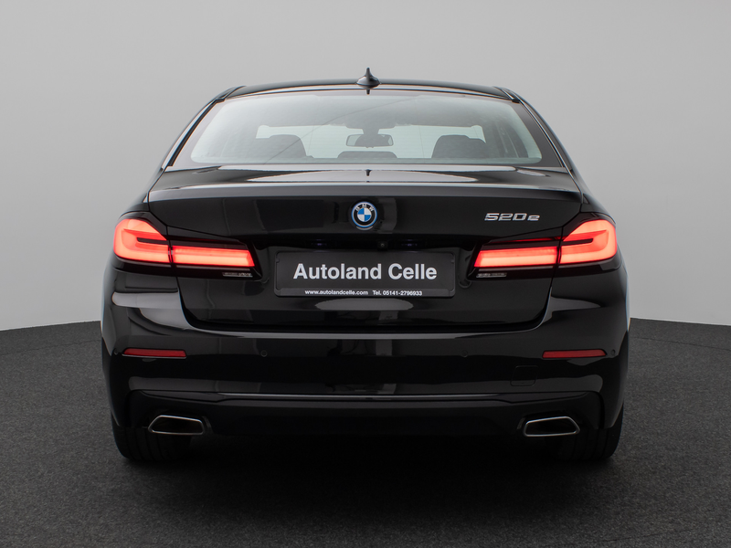BMW 520 Kamera DAB Sport Klima-4Zonen Alarm ParkAss — photo 8