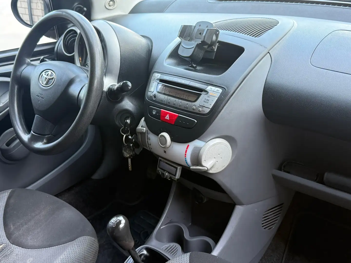 Toyota Aygo 1.0-12V + Elektrische Ramen 5d Nieuwe Apk Чорний - 2