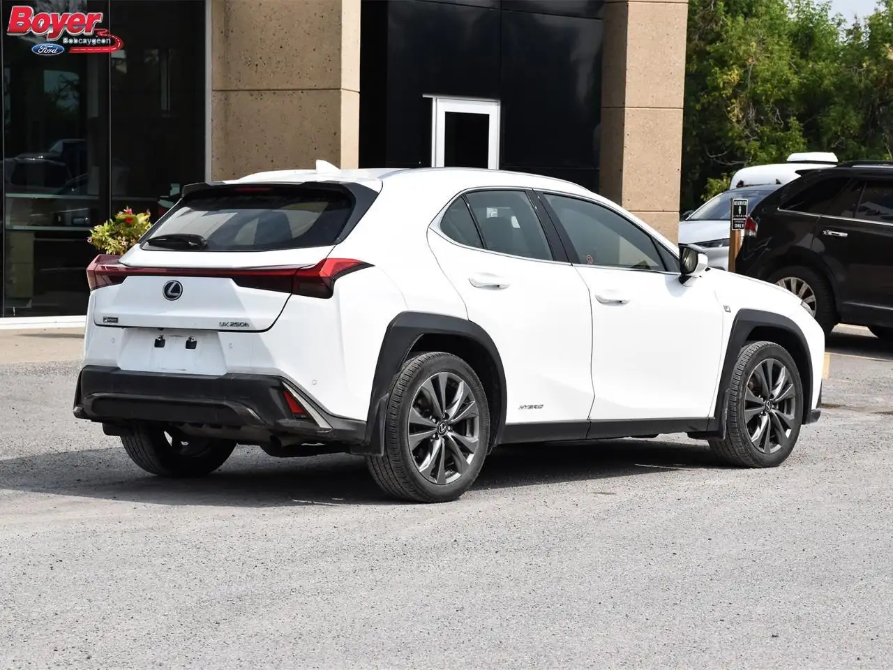 Lexus UX снимка Lexus UX