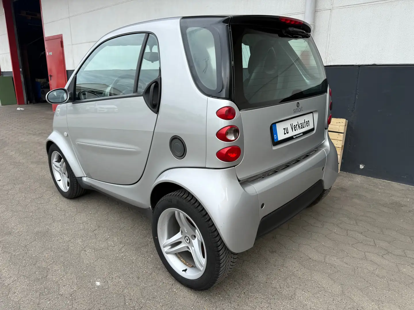 smart city-coupé/city-cabrio Passion*Automatik*SzHz*Allwetter*Radio*Tüv NEU Silber - 2