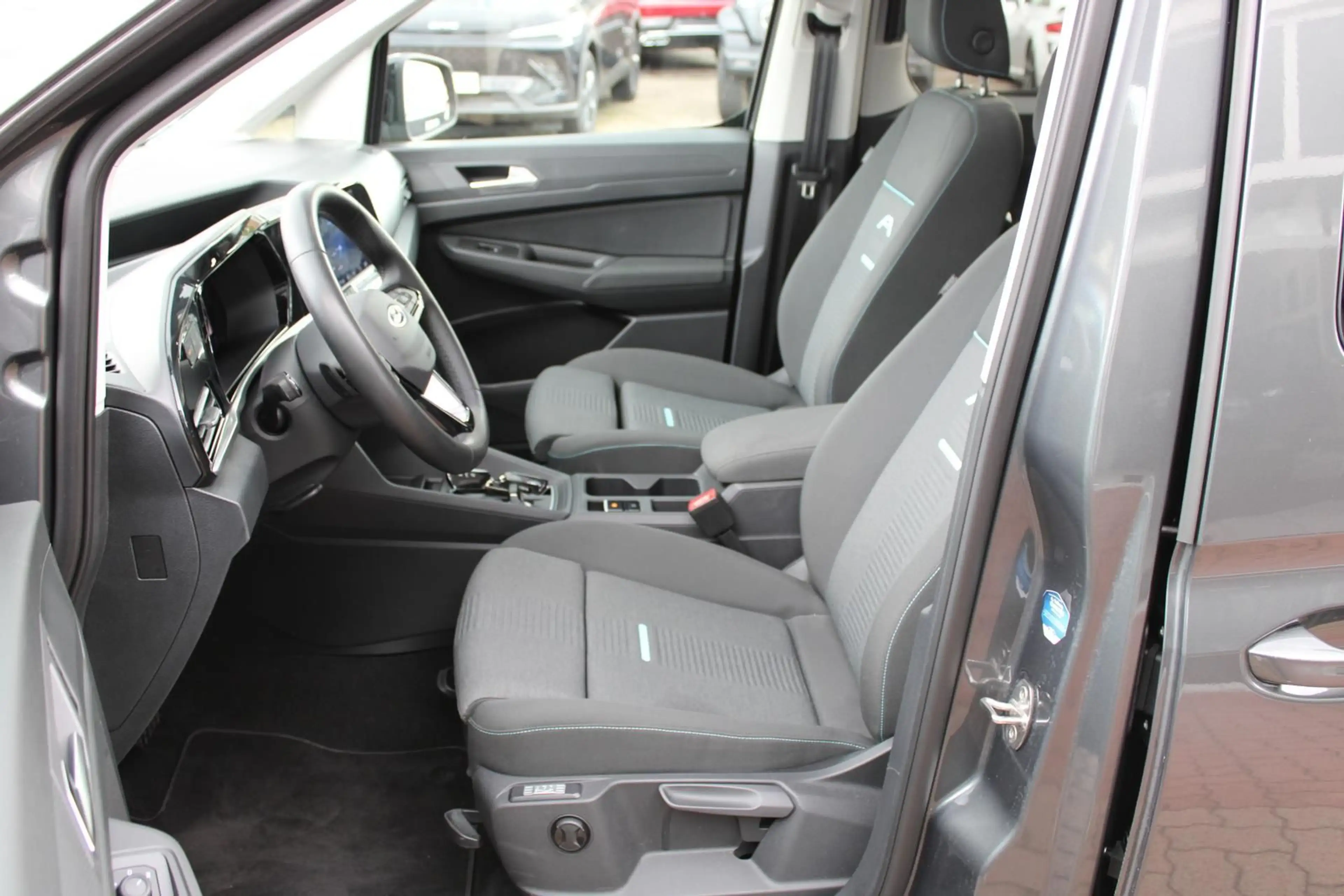 Ford Grand Tourneo Connect PHEV Active AHK LED GJR — photo 14
