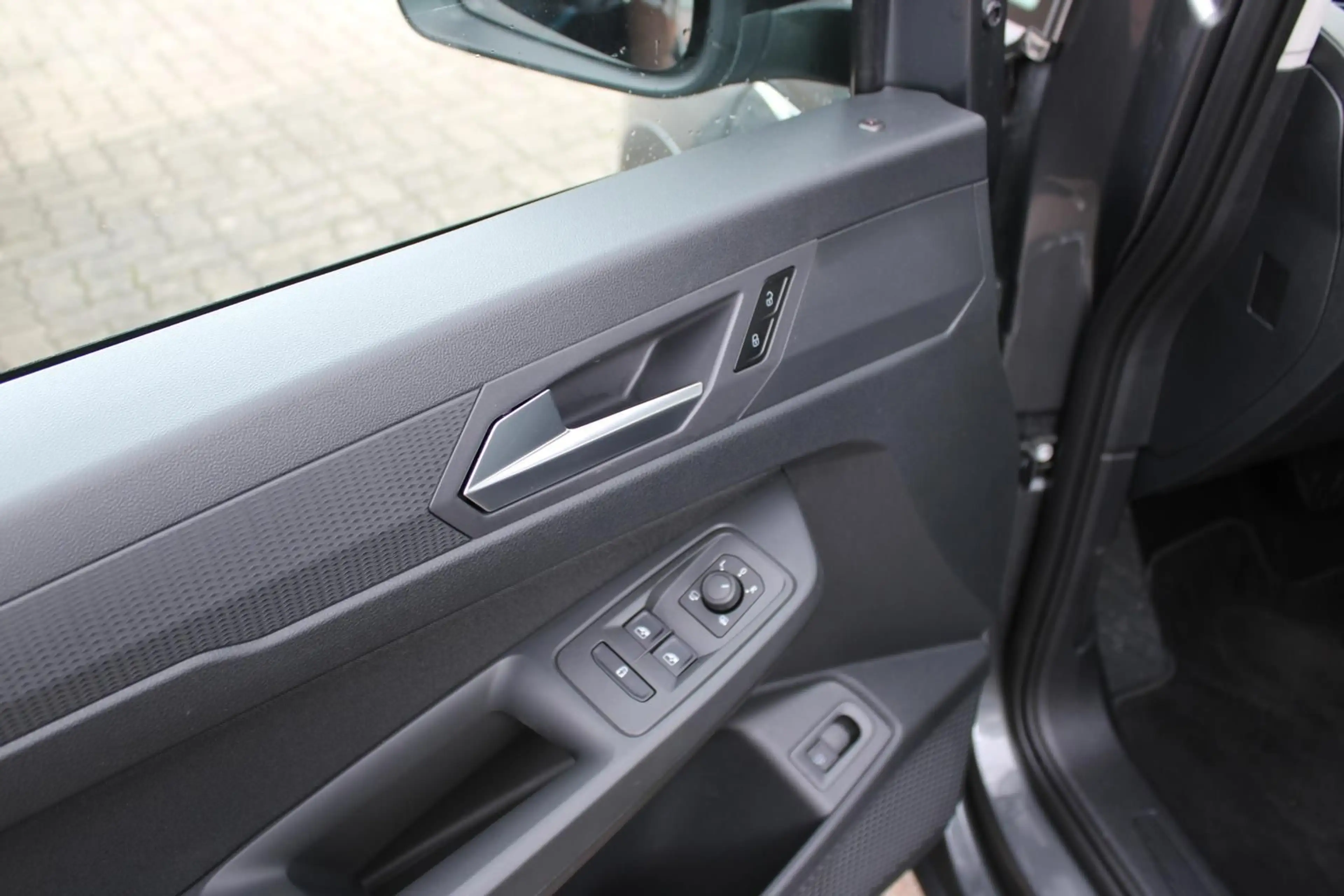 Ford Grand Tourneo Connect PHEV Active AHK LED GJR — photo 15
