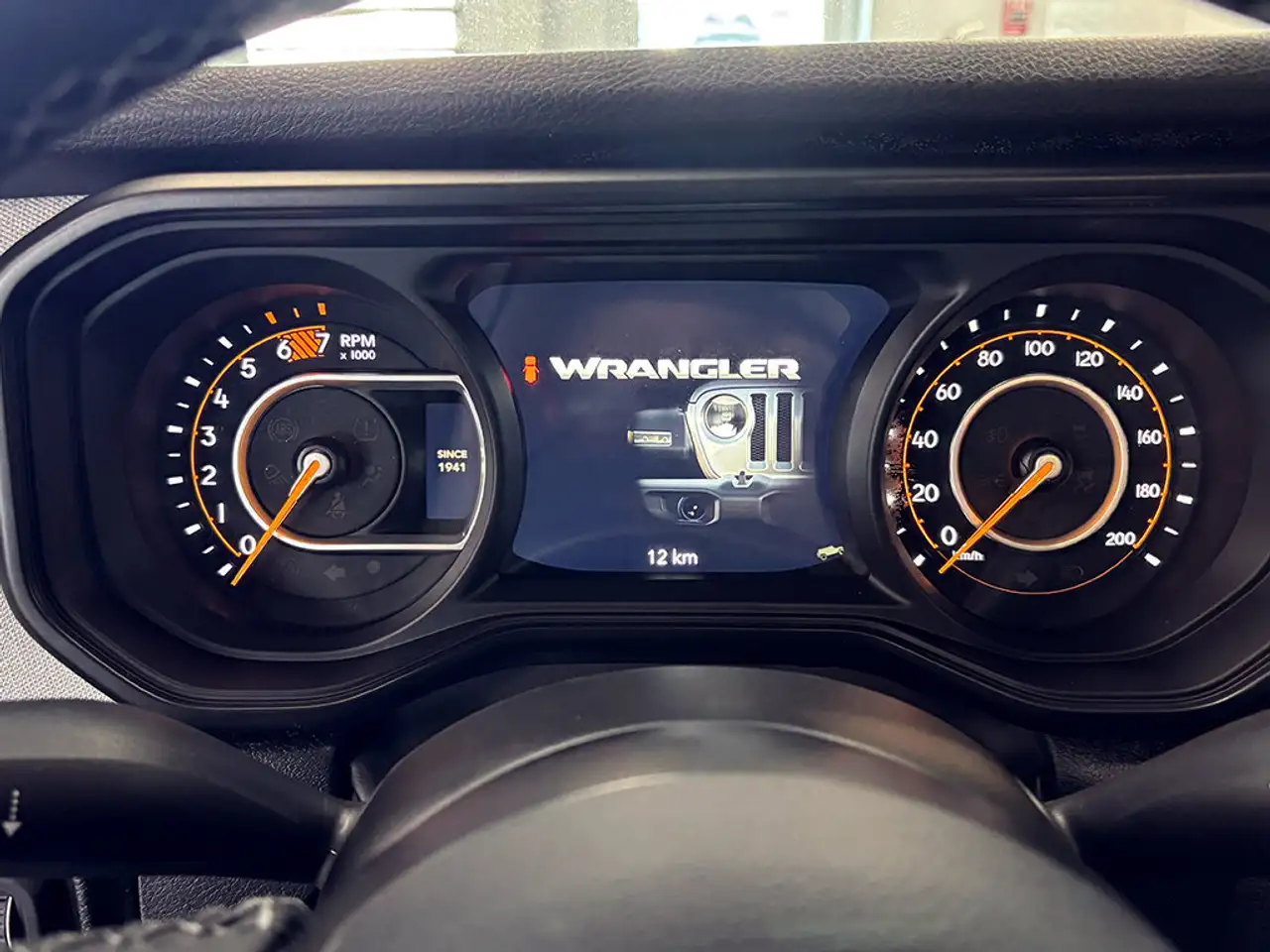 Jeep Wrangler снимка Jeep Wrangler