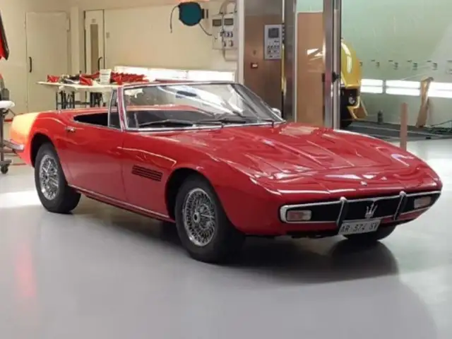 Maserati Ghibli Spider SS