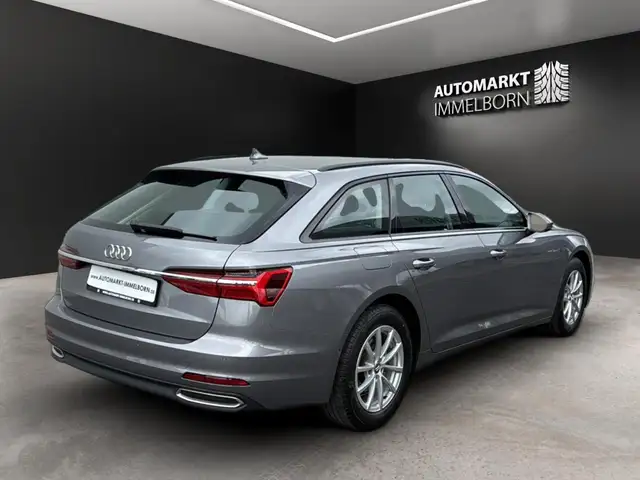 Audi A6 view 8