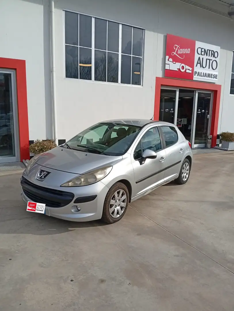 Peugeot 207 207 5p 1.4 16v GPL [cv] Grau - 2