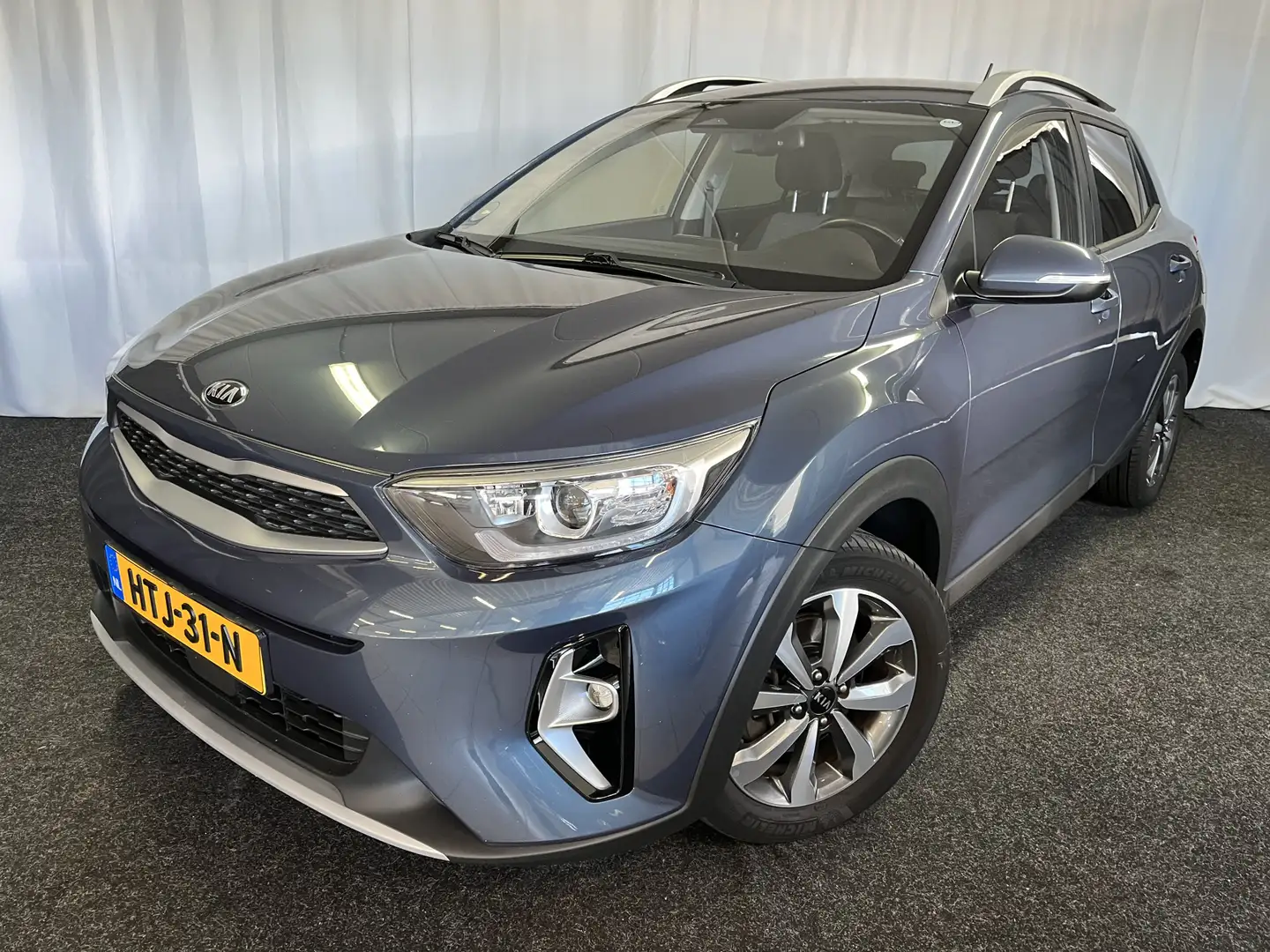 Kia Stonic 1.0 T-GDi MHEV DynamicLine 1E EIGN/ECC/APPLE/STOEL Bleu - 1